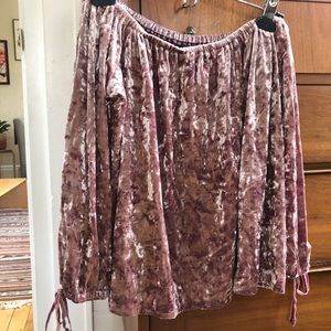 AEO OFF SHOULDER TOP